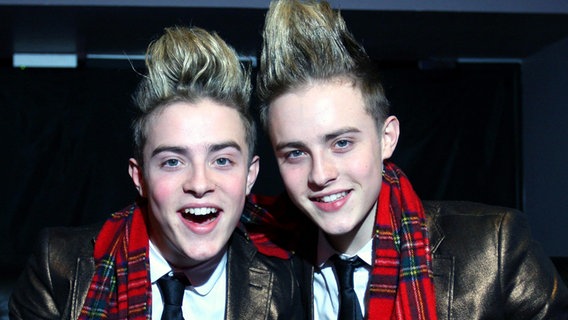 Die irischen Zwillinge Jedward vertreten Irland beim ESC 2011.  