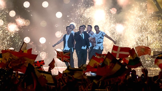 Nadav Guedj auf der ESC-Bühne in Wien. © NDR Foto: Rolf Klatt