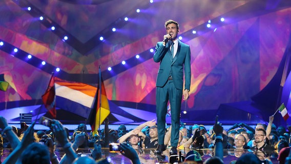 Marco Mengoni auf der Bühne beim ESC 2013. © NDR Foto: Rolf Klatt