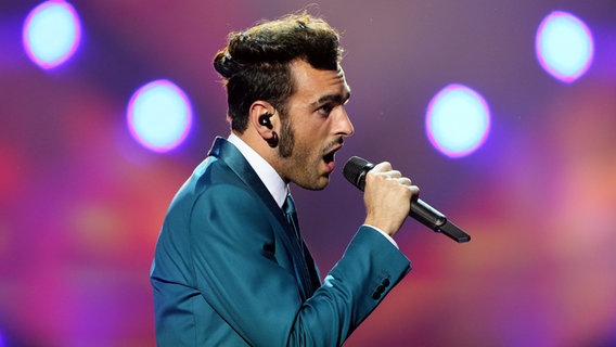 Marco Mengoni auf der Bühne beim ESC 2013. © NDR Foto: Rolf Klatt