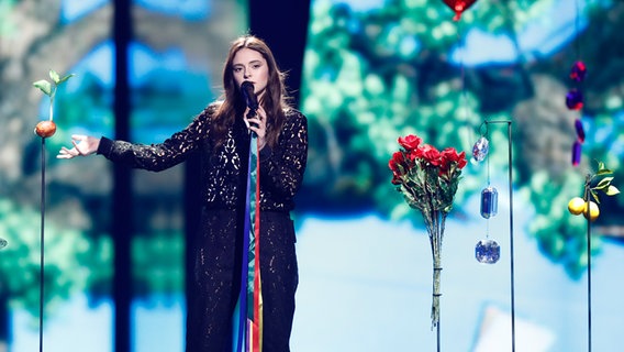 Francesca Michielin auf der Bühne der Globe-Arena in Stockholm. © eurovision.tv Foto: Andres Putting (EBU)
