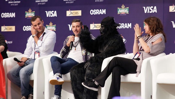 Francesco Gabbani im Backstage-Bereich im Messezentrum in Kiew. © Eurovision.tv Foto: Andres Putting