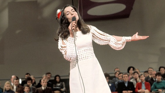 Jacqueline Boyer 1969 bei der ZDF Hitparade © dpa 