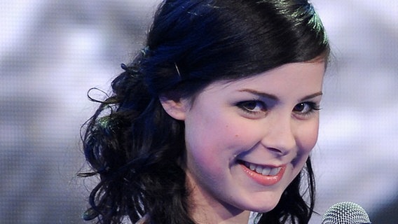 Lena Meyer-Landrut beim ESC-Vorentscheid. Lena Meyer-Landrut beim ESC-Vorentscheid. Foto: Willi Weber