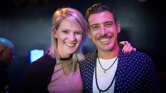 ESC-Kandidatin Levina mit Italiens ESC-Kandidat Francesco auf der London Eurovision Party. © EBU Foto: Stijn Smulders