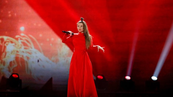 Fusedmarc performen "Rain Of Revolution" auf der ESC-Bühne in Kiew. © Eurovision.tv Foto: Andres Putting