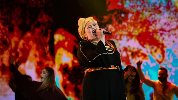 Destiny Chukunyere singt beim ESC-Vorentscheid in Malta.  Foto: Albert Camilleri