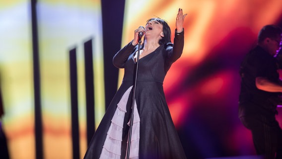 Sängerin Kaliopi aus Mazedonien auf der Bühne. © NDR/Rolf Klatt Foto: Rolf Klatt