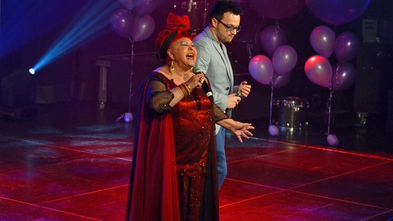 Esma und Lozano aus FYR Mazedonien bei Eurovision in Concert in Amsterdam © NDR Foto: Patricia Batlle