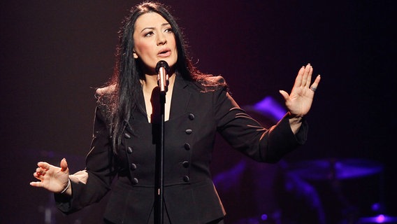 Kaliopi aus Mazedonien auf der Bühne © NDR Foto: Rolf Klatt