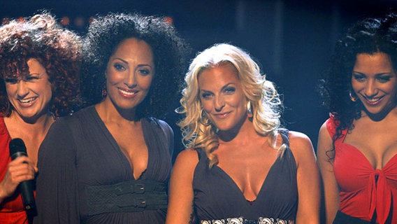 Die No Angels bei ihrem Auftritt im ZDF am 25. April 2008. © dpa Foto: Tim Brakemeier