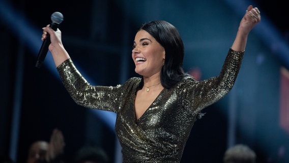 Die norwegische ESC-Teinehmerin Ulrikke strahlt nach ihren Sieg im Vorentscheid. Die norwegische ESC-Teinehmerin Ulrikke strahlt nach ihren Sieg im Vorentscheid. Foto: Stijn Smulders