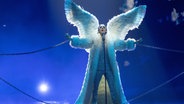 Der Sänger Tix auf der ESC Bühne in Rotterdam beim ersten Halbfinale. © eurovision.tv Foto: Andres Putting
