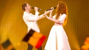 Mørland & Debrah Scarlett auf der ESC-Bühne in Wien. © NDR Foto: Rolf Klatt