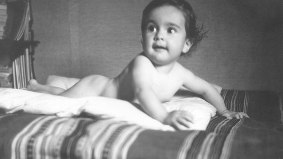 Die Sängerin und Moderatorin Paola Felix als Baby (1950) © Paola 