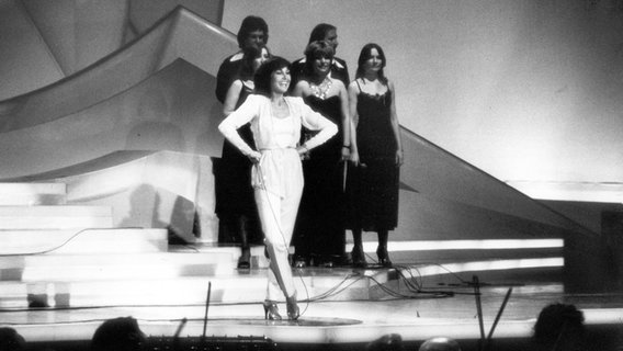 Die Sängerin Paola auf der Bühne beim ESC 1980 in Den Haag © EBU 