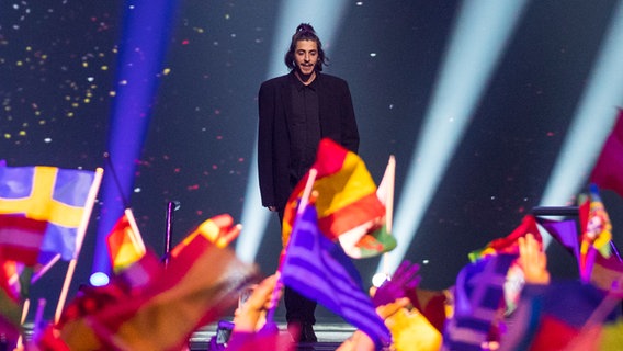 Salvador Sobral auf der Bühne beim Finale © NDR / Rolf Klatt Foto: Rolf Klatt