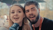 Ilinca und Alex Florea aus Rumänien gratulieren Levina zum Geburtstag.  