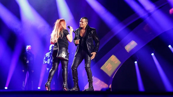 Valentina & Jimmie performen "Spirit Of The Night" auf der Bühne in Kiew. © Eurovision.tv Foto: Thomas Hanses