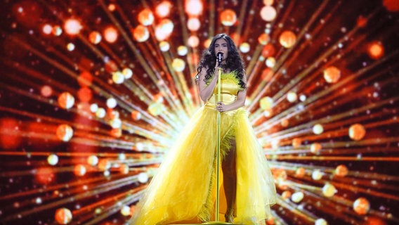 Timebelle performt "Apollo" auf der ESC-Bühne in Kiew. © Eurovision.tv Foto: Thomas Hanses