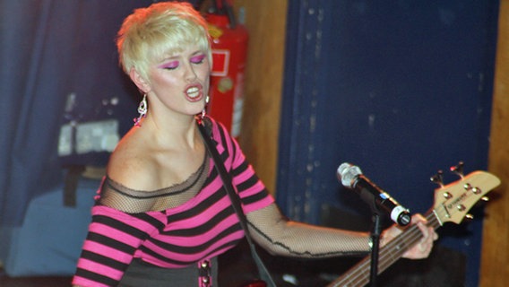 Black Daisy aus Irland rockt in London bei der Eurovision Preview Party. © NDR Online Foto: Patricia Batlle