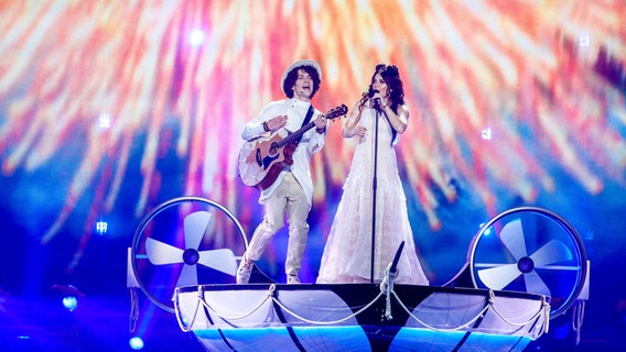 Naviband performen "Story Of My Life" auf der ESC-Bühne in Kiew. © Eurovision.tv Foto: Andes Putting