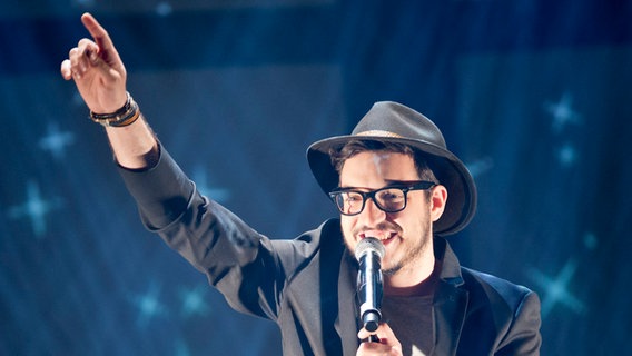 Giannis Karagiannis aus Zypern singt bei Eurovision in Concert in Amsterdam © NDR Foto: Rolf Klatt