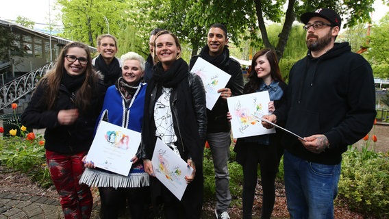 Elaiza und die deutsche Jury im Tivoli © NDR Foto: Rolf Klatt