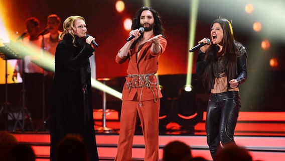 Nicole, Conchita und Ruslana auf der Bühne beim ESC-Vorentscheid  "Unser Song 2017" © Willi Weber/ Brainpool Foto: Willi Weber