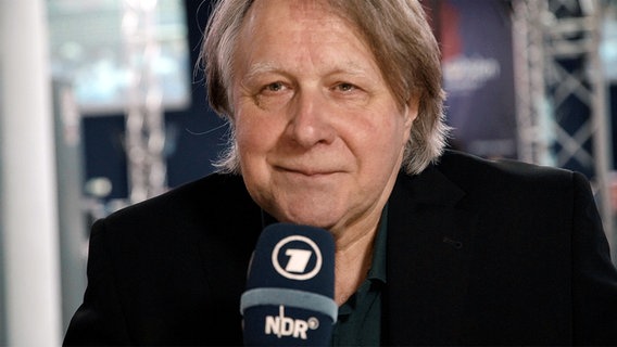 Peter Urban im Pressezentrum von Kiew. © NDR 