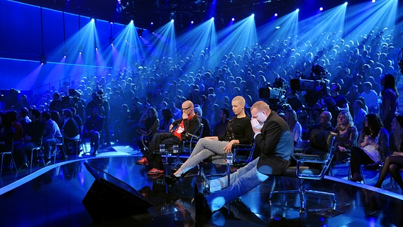 Die Juroren bei der dritten Show von "Unser Star für Baku" am 26.01.2012 in Köln © Brainpool/ProSieben Foto: Willi Weber