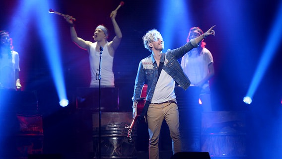 Finn Martin auf der Bühne zum deutschen Vorentscheid "Unser Song für Malmö". © NDR Foto: Rolf Klatt