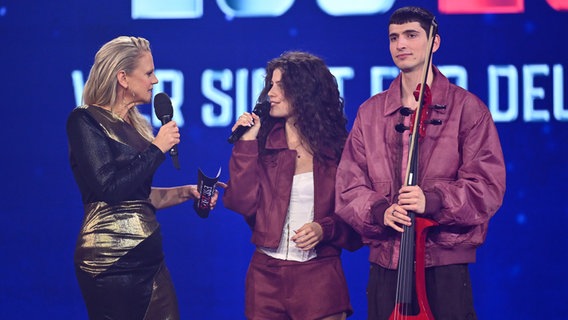 Finale von "Chefsache ESC": Abor & Tynna mit Barbara Schöneberger © NDR, Raab ENTERTAINMENT Foto: Willi Weber