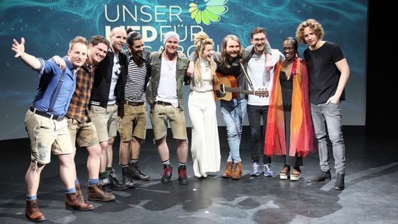 Alle Teilnehmer des Vorentscheids im Studio in Berlin. © NDR Foto: Big Sun