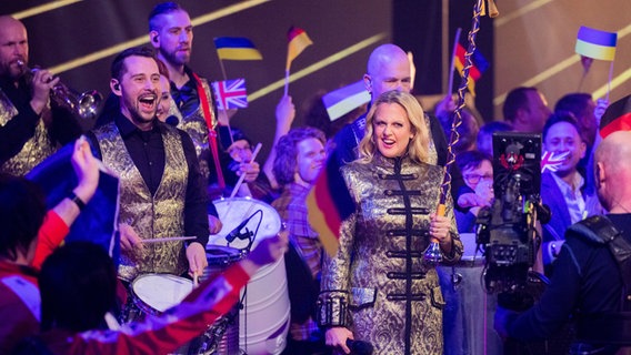 Barbara Schöneberger eröffnet den ESC Vorentscheid 2023. © picture alliance/dpa | Rolf Vennenbernd 