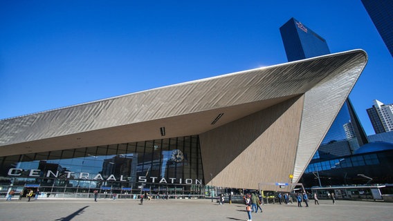 Der Bahnhof Rotterdam Centraal.  Foto: Nicolas Economou